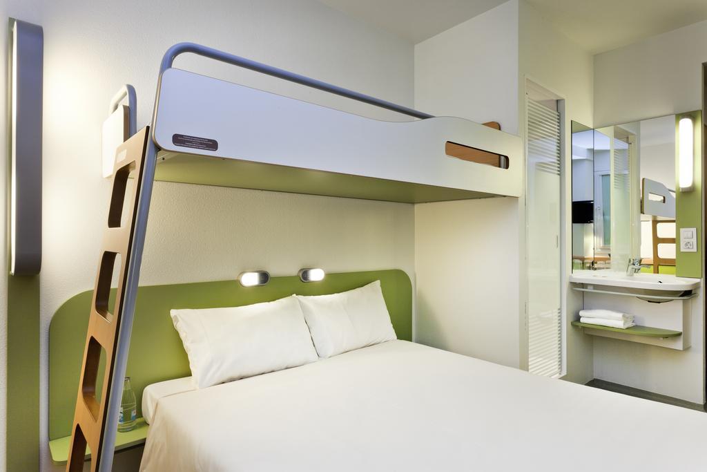 Ibis Budget Geneve Petit-Lancy Bagian luar foto
